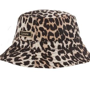 Ganni leopard bucket hat M/L